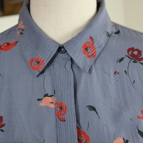 Lucky Brand long sleeve hidden button down blouse - Picture 5 of 7